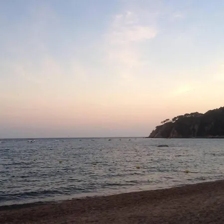 Casita blanca con fibra óptica y piscina cominutaria Vila Tossa de Mar Exterior foto