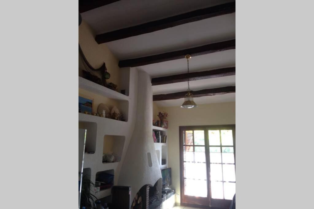 Casita Blanca Con Fibra Optica Y Piscina Cominutaria